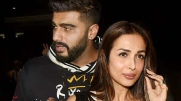 [PIC] Wait, did Malaika Arora just confirm her relationship with Arjun Kapoor with an 'AM' pendant?